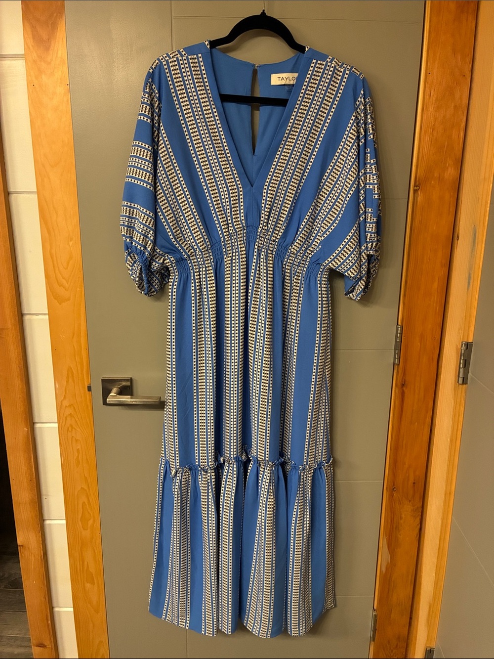 Taylor Pleated Blue Stripe Midi Dress size 10